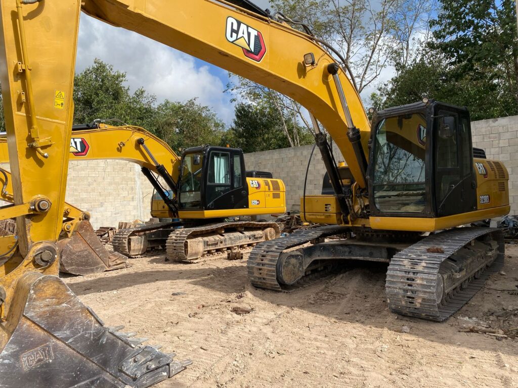 Excavadora 320D2