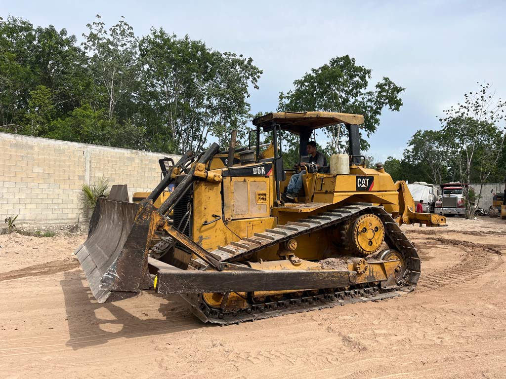 Tractor Caterpillar D6R